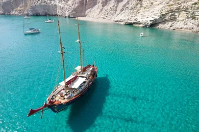 Πρωινή Κρουαζιέρα σε Γλαρονήσια, Σαρακίνικο, Σπηλιά Συκιάς & Κλέφτικο
