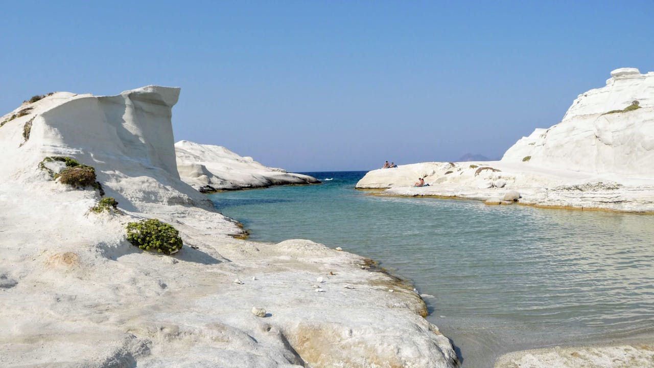 Οι καλύτερες παραλίες στη Μήλο